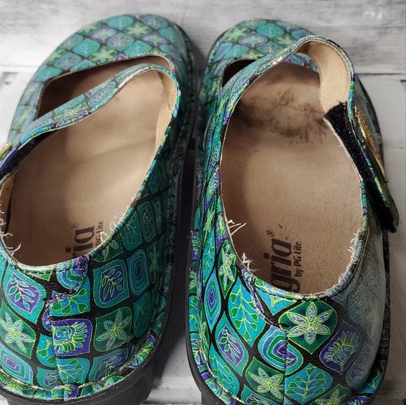 Alegria Paloma Gold Leaf - Picture 6 of 8